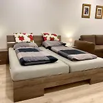 Appartamento Goldstadt Suite- Schloessle Zentrum