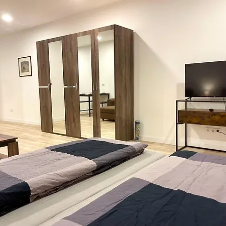 Neu Grosse Einzimmerwohnung Im Zentrum Goldstadt Schloessle