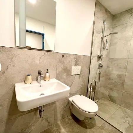 Goldstadt Suite- Schloessle Zentrum 公寓