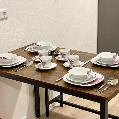 Goldstadt Suite- Schloessle Zentrum 公寓 *